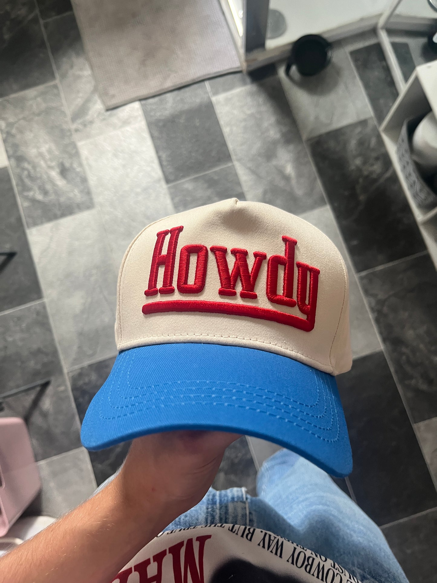 Howdy Slogan Cowboy Cap